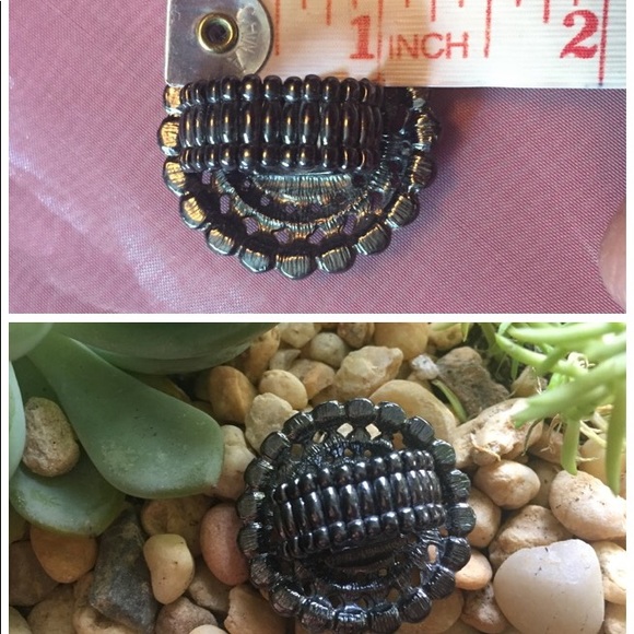 SPECIAl 2@25$ Funky Rhinestone Stretch Ring - Picture 2 of 2